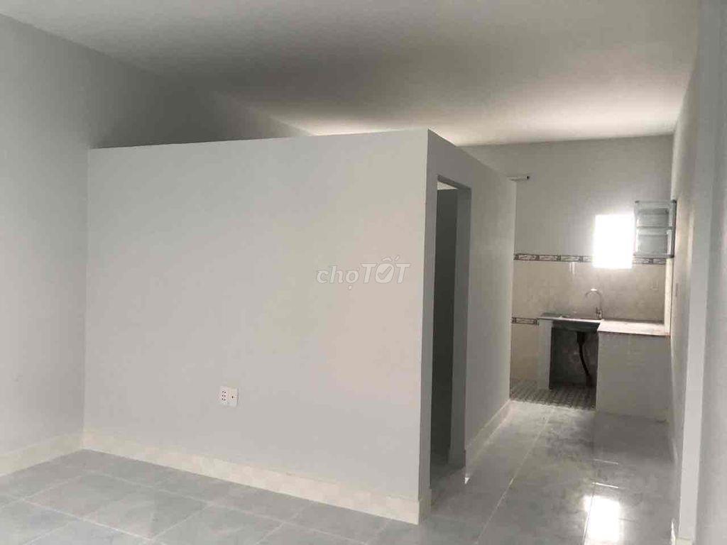 cho thuê nhà trọ sân vườn ngay chợ phú xuân