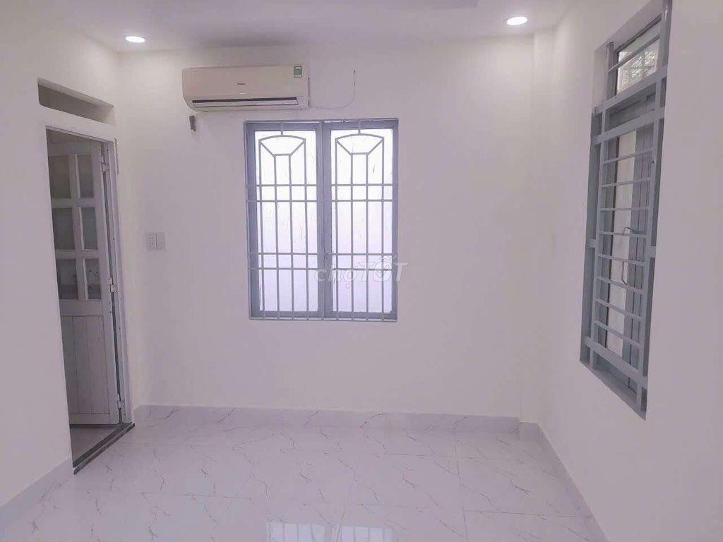 Cho thuê PHÒNG TRỌ máy lạnh máy giặt, 20m2 Huỳnh Tấn Phát, Q7