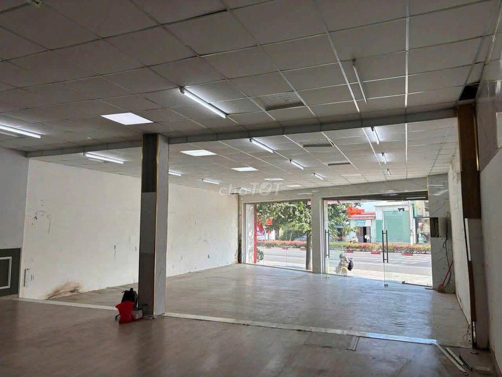 Cho thuê Kho 8 x 25m, giá 14tr/ tháng