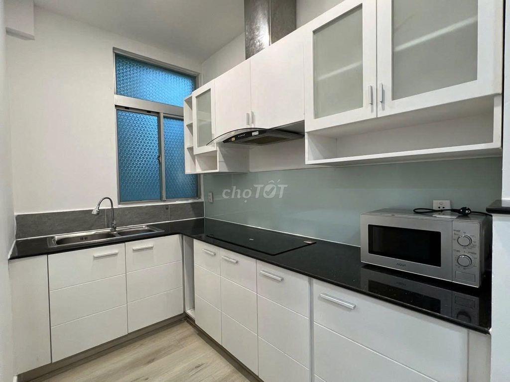 Cho thuê căn hộ saigonres Plaza 3PN nội thất cao cấp giá 16 Tr/th.