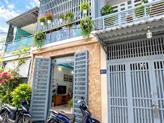 nhỉnh 2 tỷ - 2 tầng nhà đẹp 4x11, ngay Nguyễn Ảnh Thủ Trung Mỹ Tây