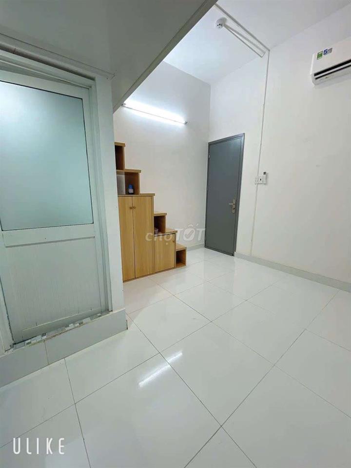 Phòng Sinh Viên/ Đi làm giá Hạt dẻ