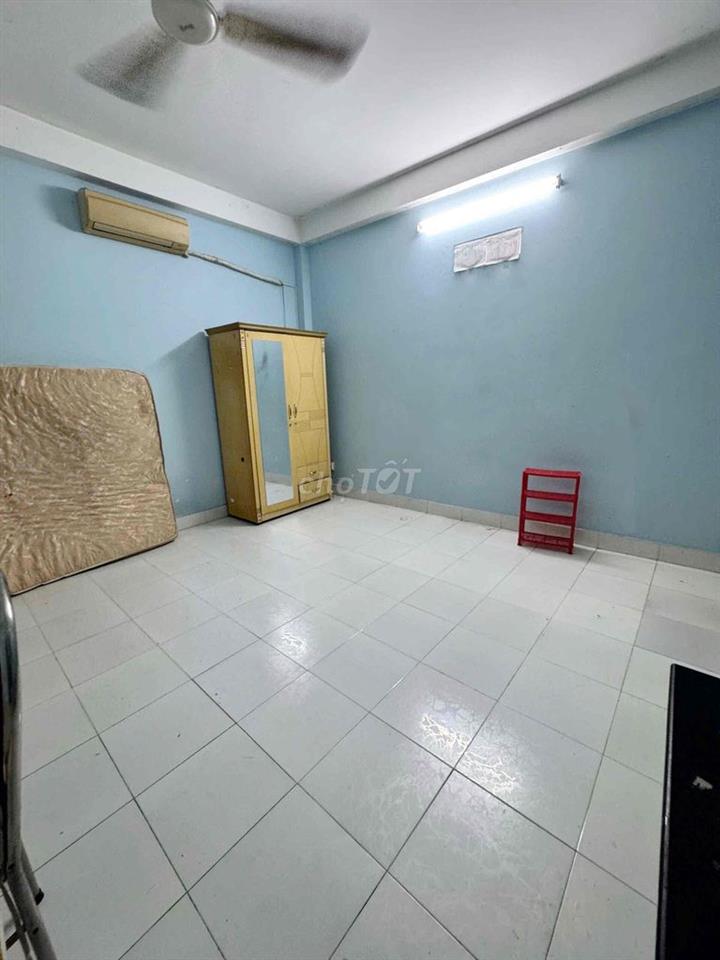 Pass gấp do mình chuyển trọ ở 1m nên b nào cần thì hãy ib ạ
