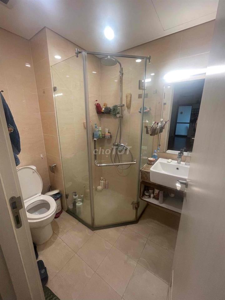 4tr2 phòng thường nhỏ 3c1 19/9 vào ở