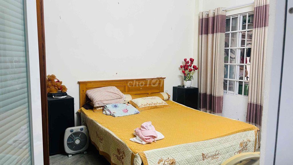 Cho thuê phòng trọ hoặc nguyên căn