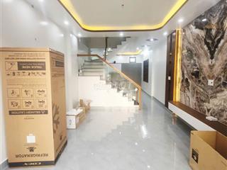 Nhà 3 tầng xây mới oto đỗ cửa ngày đêm