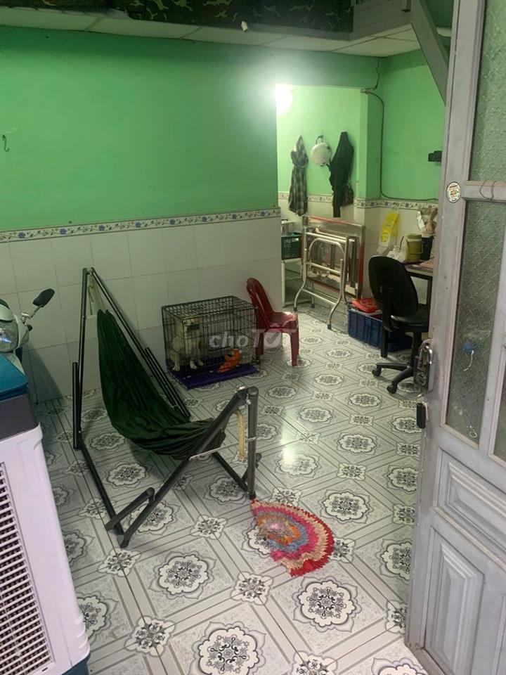 Bán căn nhà gần chợ Bà Lát, ấp 2, xã Phạm Văn Hai, Huyện Bình Chánh.