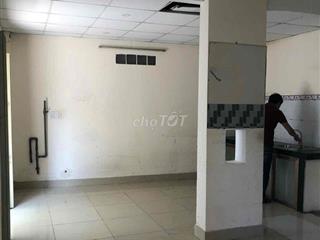 Cho thuê nhà C4 nguyên căn Huỳnh Tấn Phát