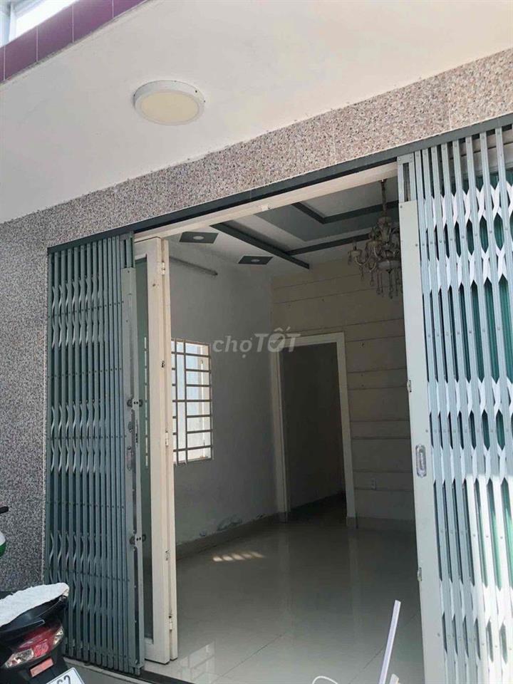 Cho thuê nhà C4 nguyên căn Huỳnh Tấn Phát