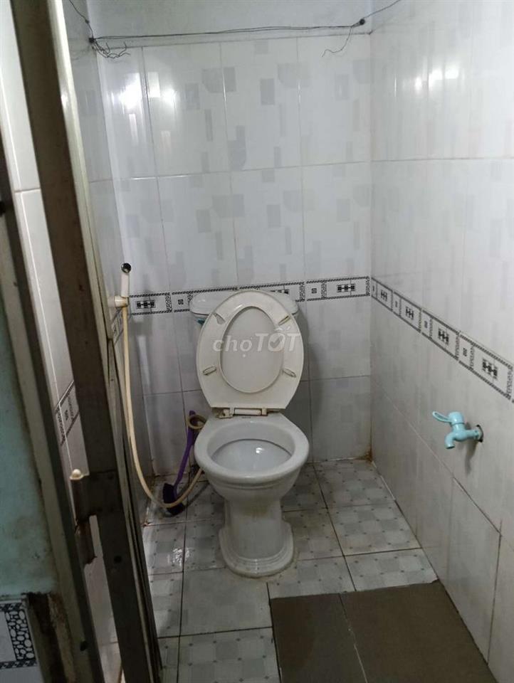 phòng trọ đường Nguyễn Văn Quá 