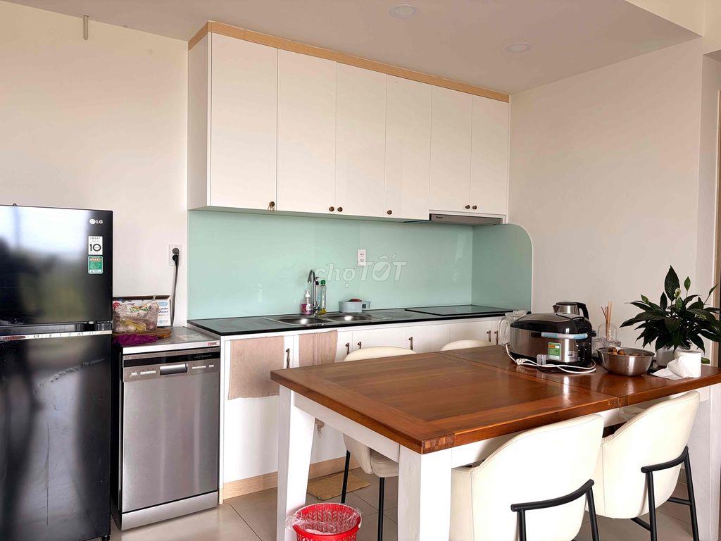 Tìm Nữ thuê 01 phòng trong căn góc 68,5m2