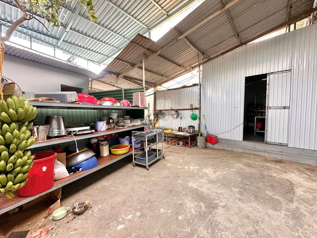 CHO .THUÊ MẶT BẰNG ĐẦY ĐỦ NỘI THẤT 250M2 VÀO LÀ KINH DOANH NGAY ĐƯỜNG