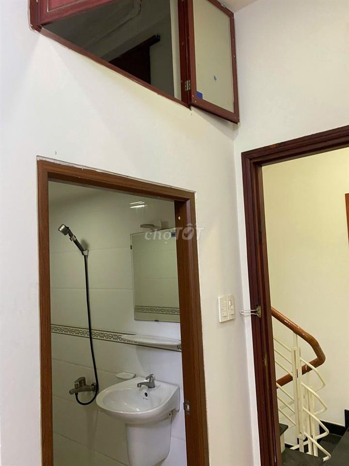 Bán Nhà 111 Liên khu 5-11-12 4x10 4 Tầng