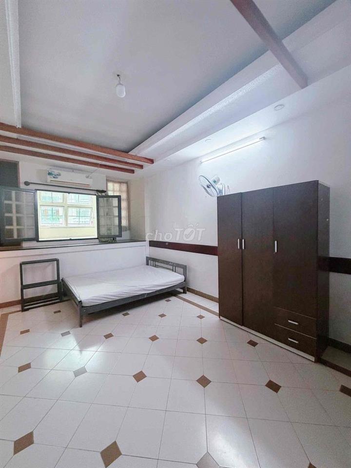 PASS phòng HUỲNH VĂN BÁNH có nội thất gấp