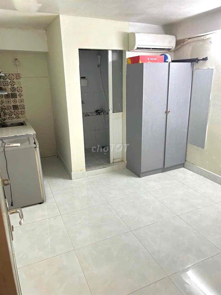 em pass phòng chưa ở chỉ muốn lấy cọc giá thuê 3 tr1 tháng