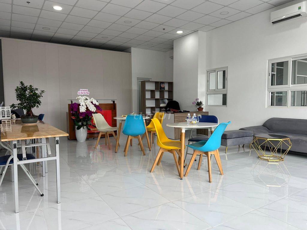 Mặt bằng kinh doanh C/c  Nguyễn Sỹ Sách 120m2,2p ngủ, 12tr/tháng
