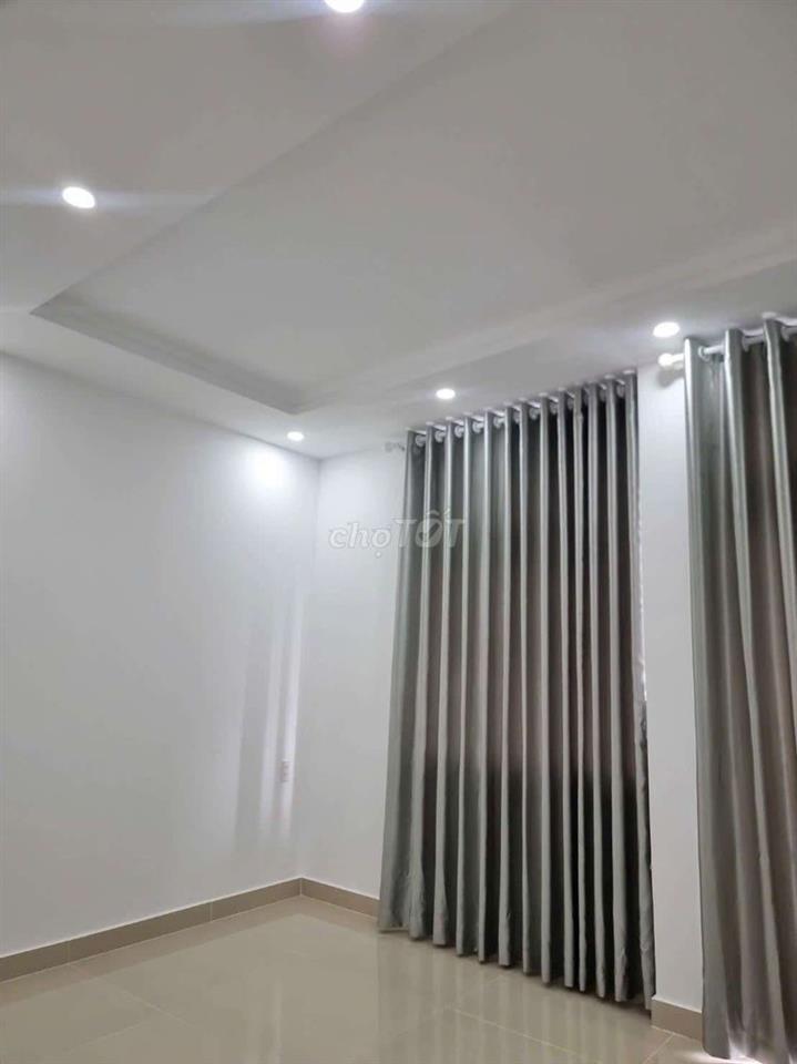 bán nhà hẻm rộng ,
