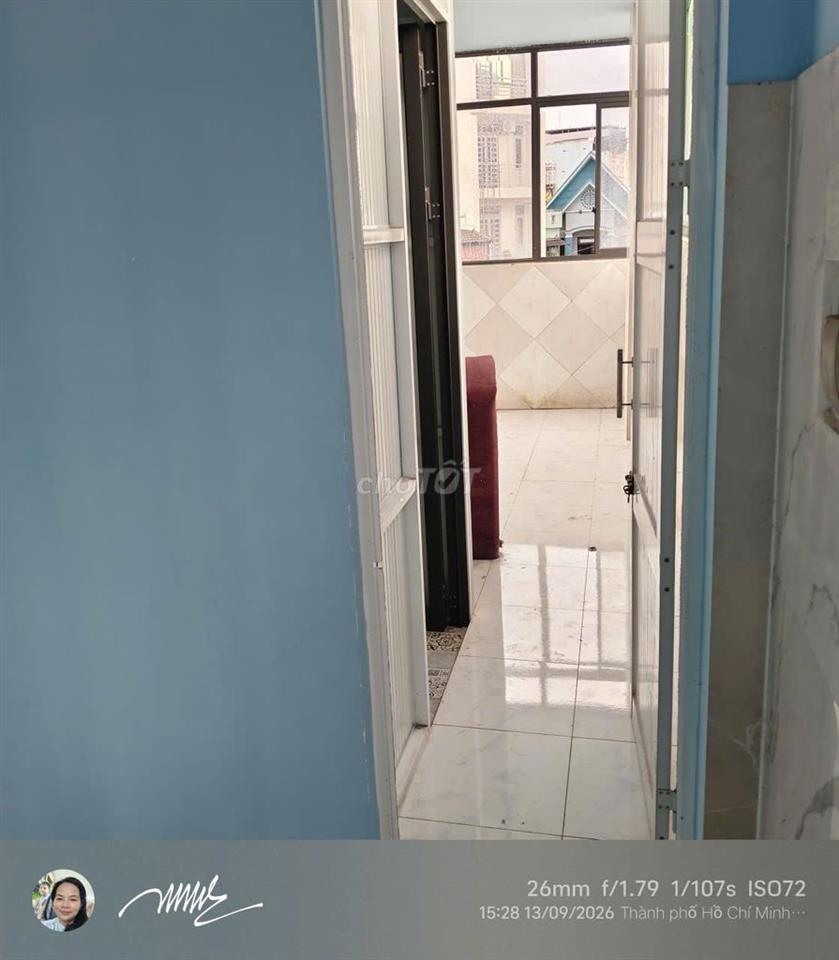 Cho thuê 2 lầu 4 phòng 4wc