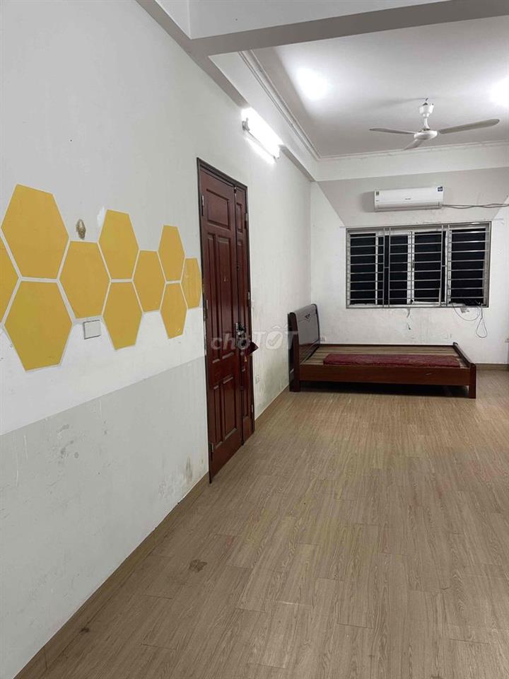 Cho thuê phòng diện tích 30 mét vuông 31 Nguyễn Thị định Cầu Giấy Hà N