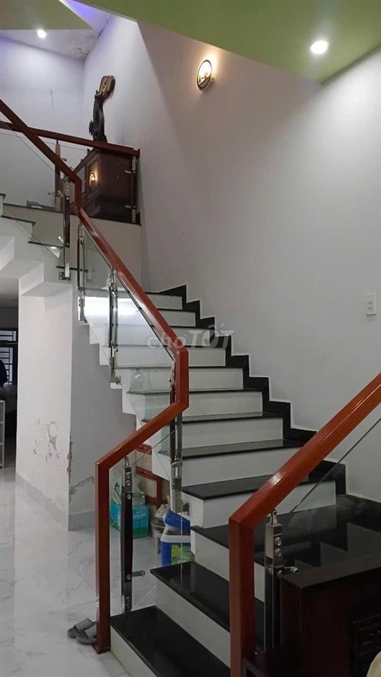 Bán nhà 3 tầng Liêm Lạc 16