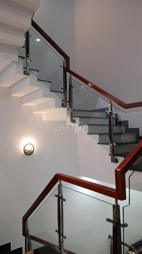 Bán nhà 3 tầng Liêm Lạc 16