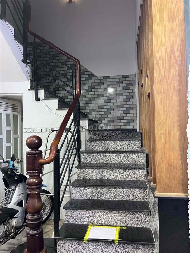 Nhà nguyên căn cho thuê 120m2 Tỉnh lộ 10 Tên Lửa mới