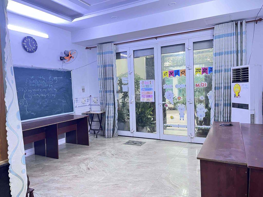 Nhà nguyên căn cho thuê 120m2 Tỉnh lộ 10 Tên Lửa mới