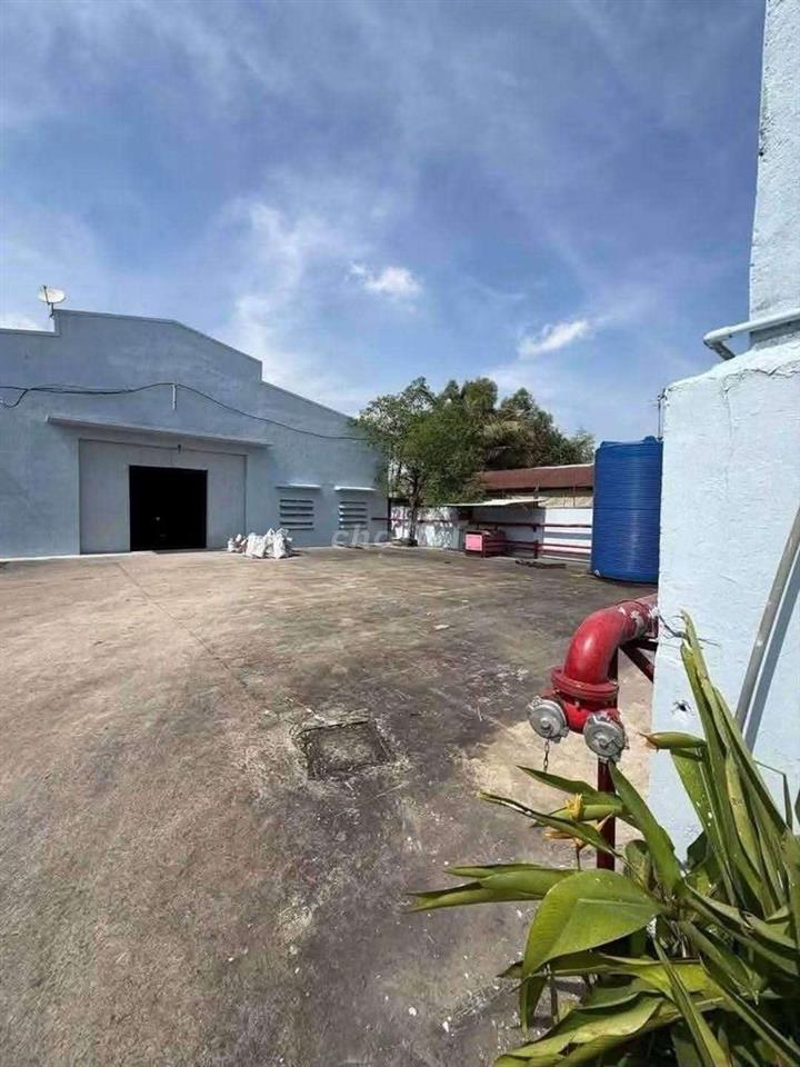 CHO THUÊ NHÀ XƯỞNG 1900M2 GIÁ THUÊ 95 TRIỆU