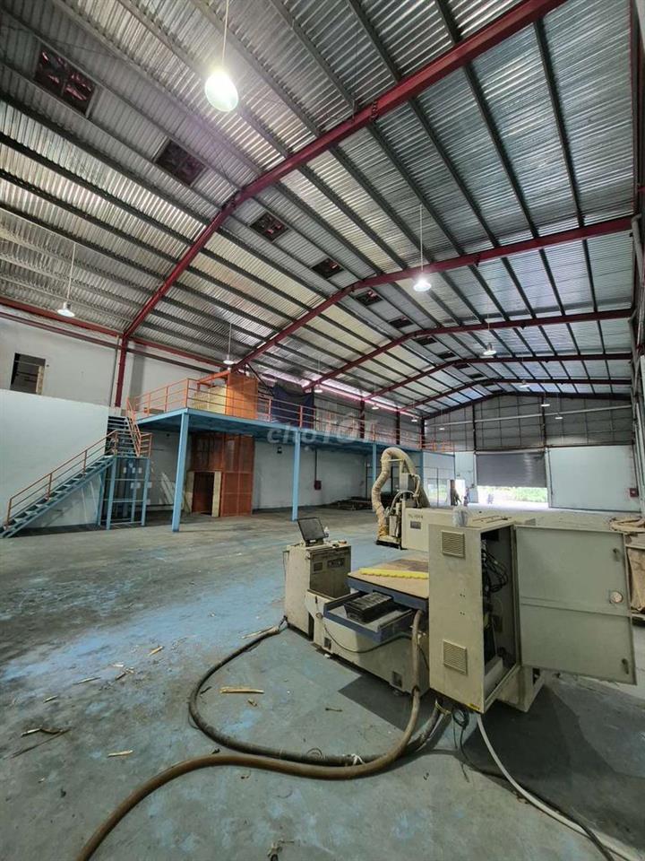 CHO THUÊ NHÀ XƯỞNG 1200M2 GIÁ THUÊ 45 TRIỆU/ THÁNG