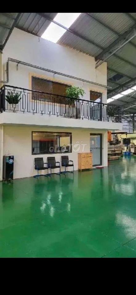 Cho thuê nhà xưởng 1300m2 giá thuê 70 triệu