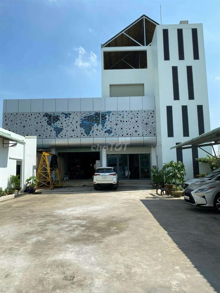 Chính chủ cho thuê nhà xưởng 2000m2 giá thuê 90 triệu / tháng