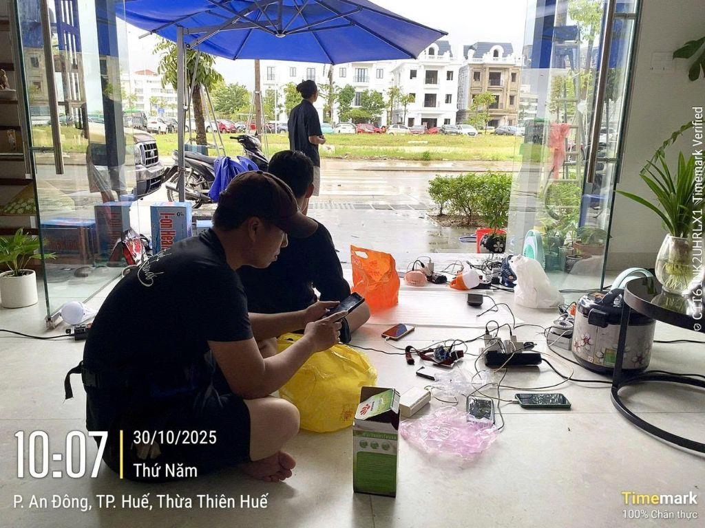HUẾ MƯA MÀ ĐƯỜNG PHÚ XUÂN CITY VẪN KHÔ RÁO NHƯ THẾ NÀY ĐÂY CẢ NHÀ ƠI!