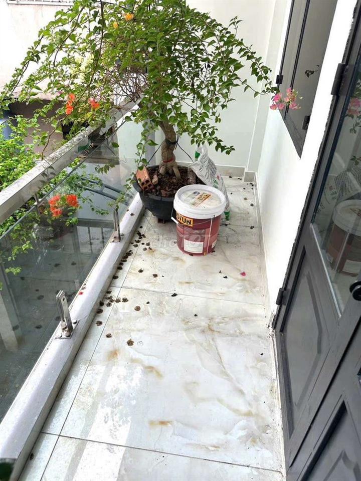 Nhà 3 phòng ngủ - Hẻm 4M - Gần Cầu Chà Và