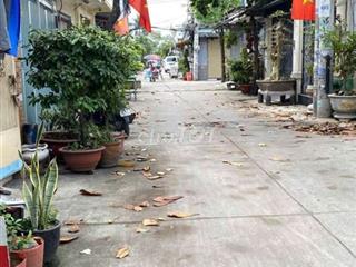 Nhà Cấp 4 - Hẻm ÔTÔ 6M - Phạm Hùng