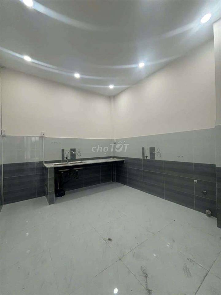 Nhà Hẻm ÔTô - Gần BXQ8