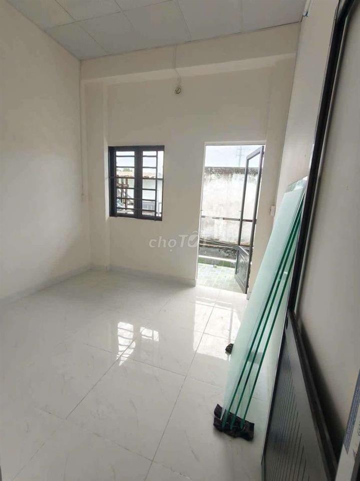 Nhà Hẻm ÔTô - Gần BXQ8