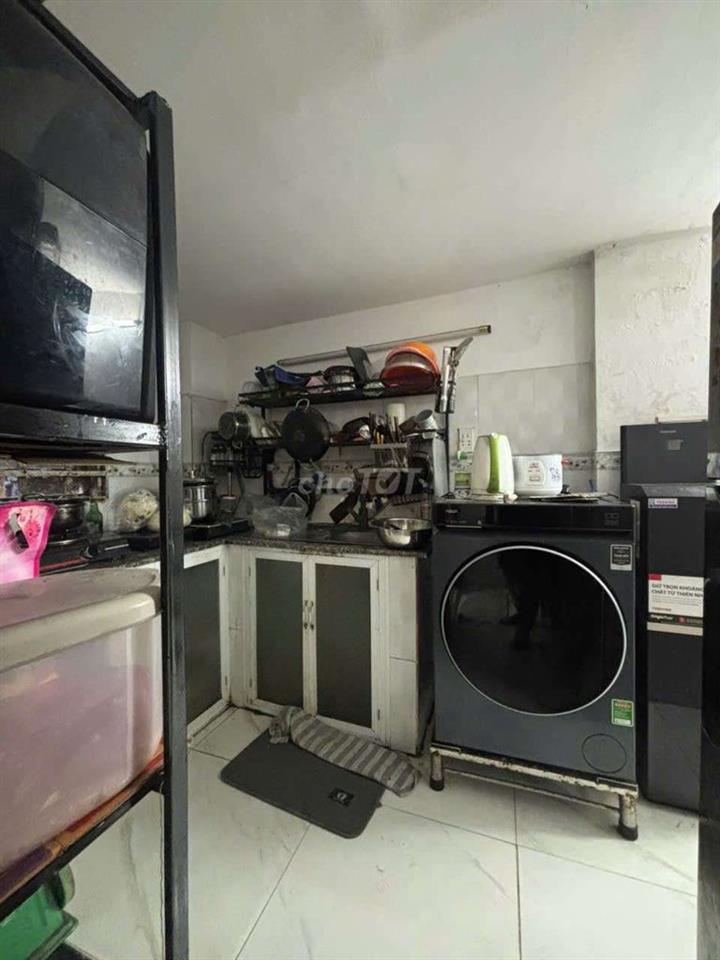 Nhà 3Phong ngủ - Sát Bên Chung Cư Giai Việt. Q8