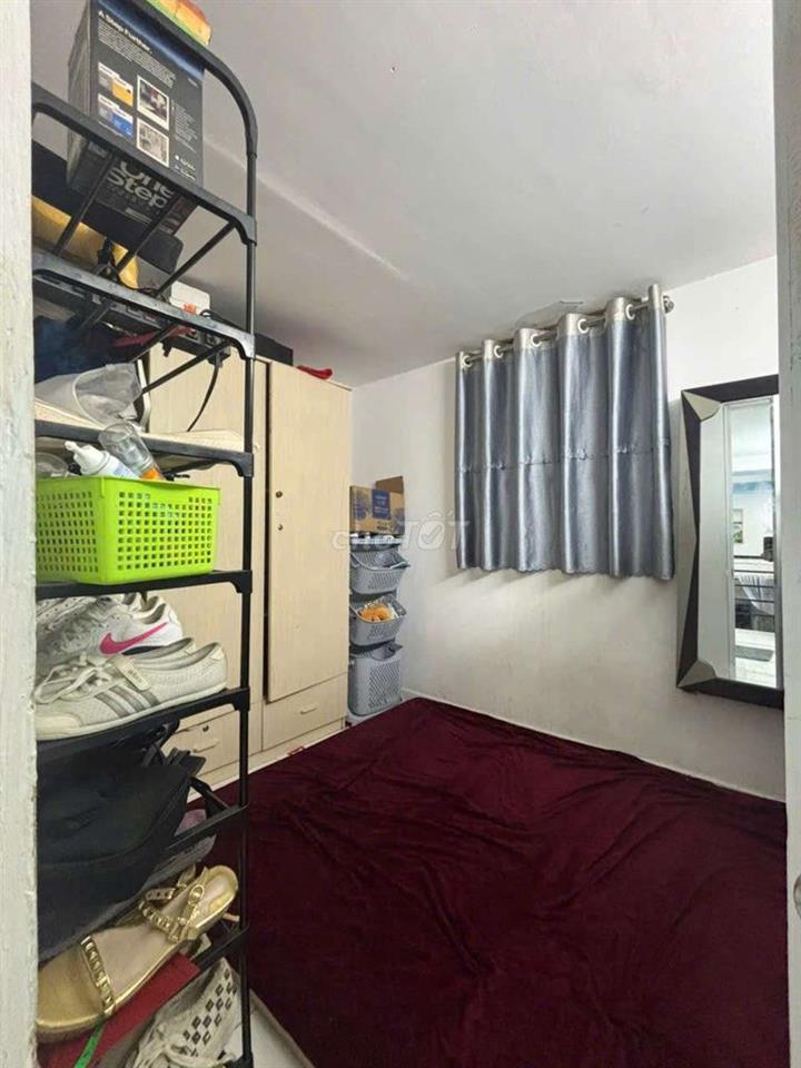Nhà 3Phong ngủ - Sát Bên Chung Cư Giai Việt. Q8