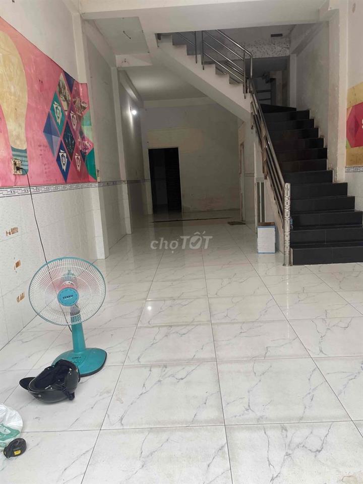 cần cho thuê hoặc bán