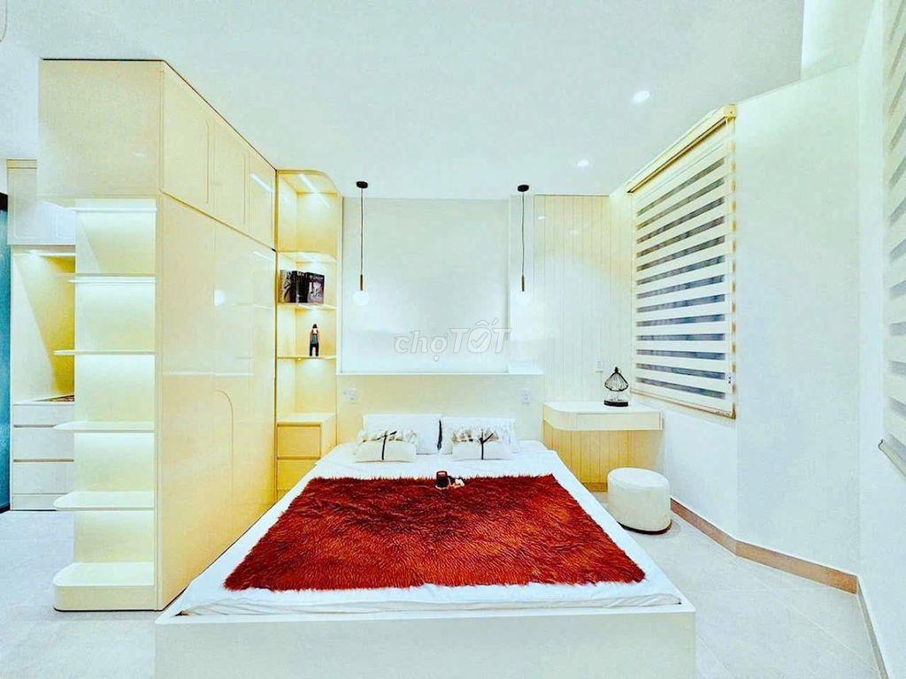 CHO THUÊ NHÀ NGUYÊN CĂN QUẬN 3 – GIÁP Q1 – FULL NỘI THẤT MỚI 100%