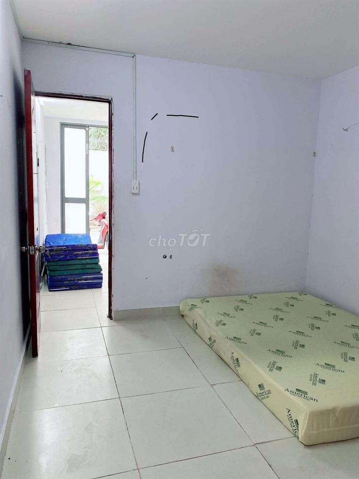 Nhà có máy lạnh 3pn hẻm nhựa thông Phạm Văn Chiêu 3x9m 1 lầu