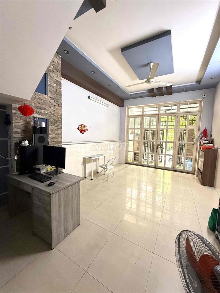 Mặt bằng ngay cổng trường Tiểu học Lê Đức Thọ Gò Vấp