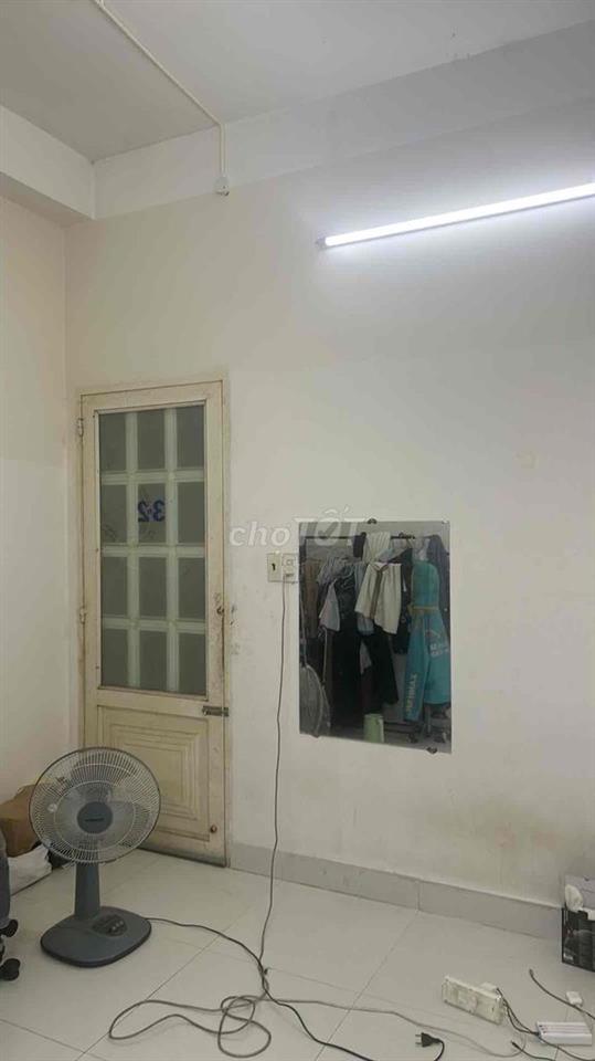 Tìm 1 bạn ở ghép chung