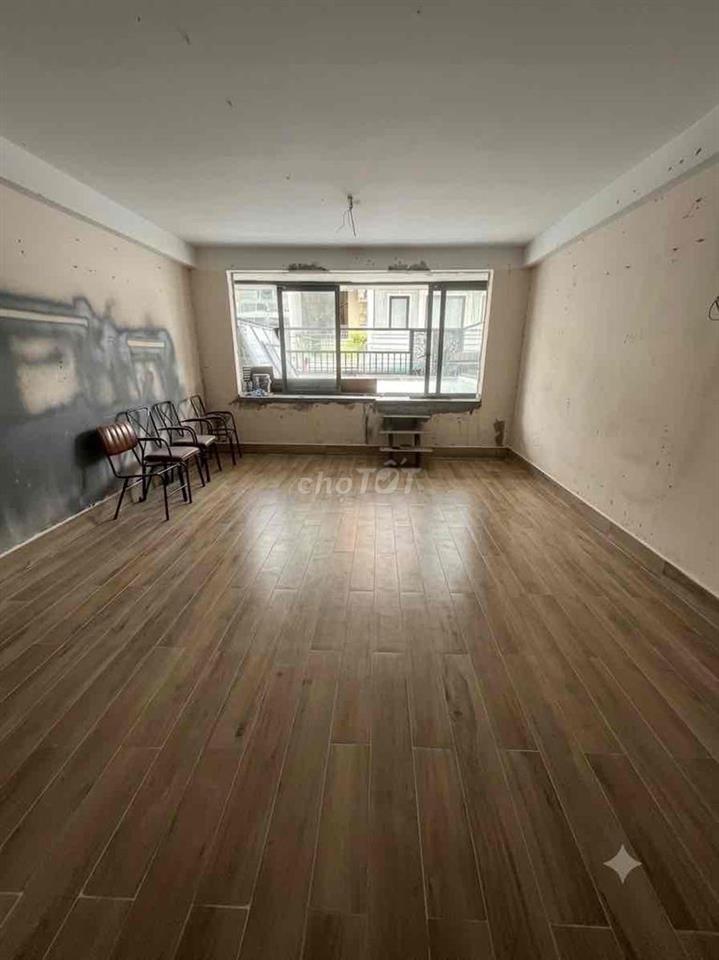 Nhà hẻm Nguyễn Trãi cho thuê, Thông qua đường Cống Quỳnh