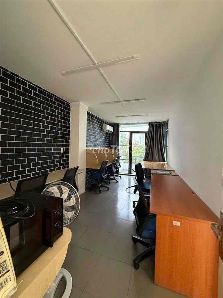 Cho thuê nhà mặt tiền Trường Sa Quận Phú Nhuận, DT 6x20m, giá tốt