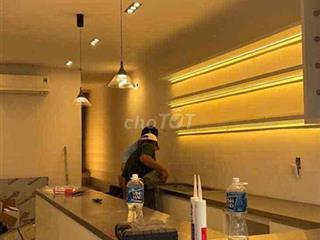 Cho thuê nhà mặt tiền Nguyễn Đình Chiểu Quận 3 | DT 3,5x10 | giá 2x