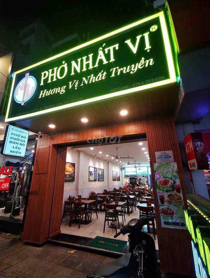 cho thuê nhà mặt tiền CMT8 quận 3, DT 4x19m, giá tốt 4x