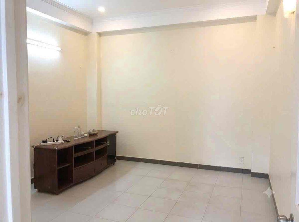 Cho thuê nhà hẻm xe hơi Đào Duy Anh Phú Nhuận, giá 18 triệu