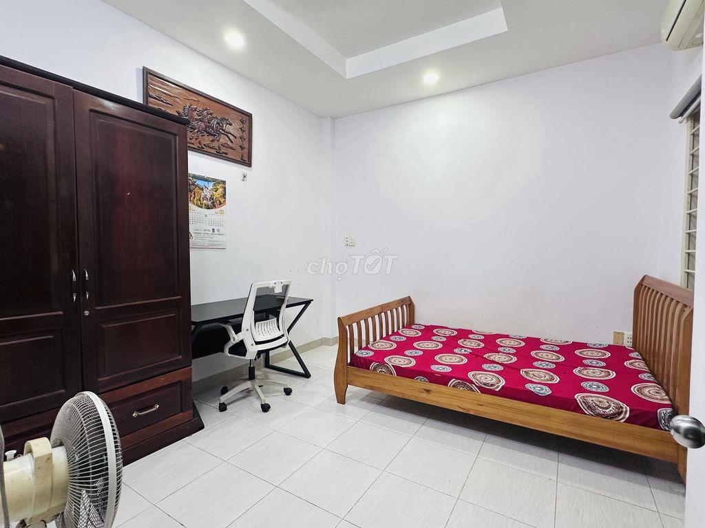 Phòng trọ Phan Xích Long, Phú Nhuận - nội thất đầy đủ