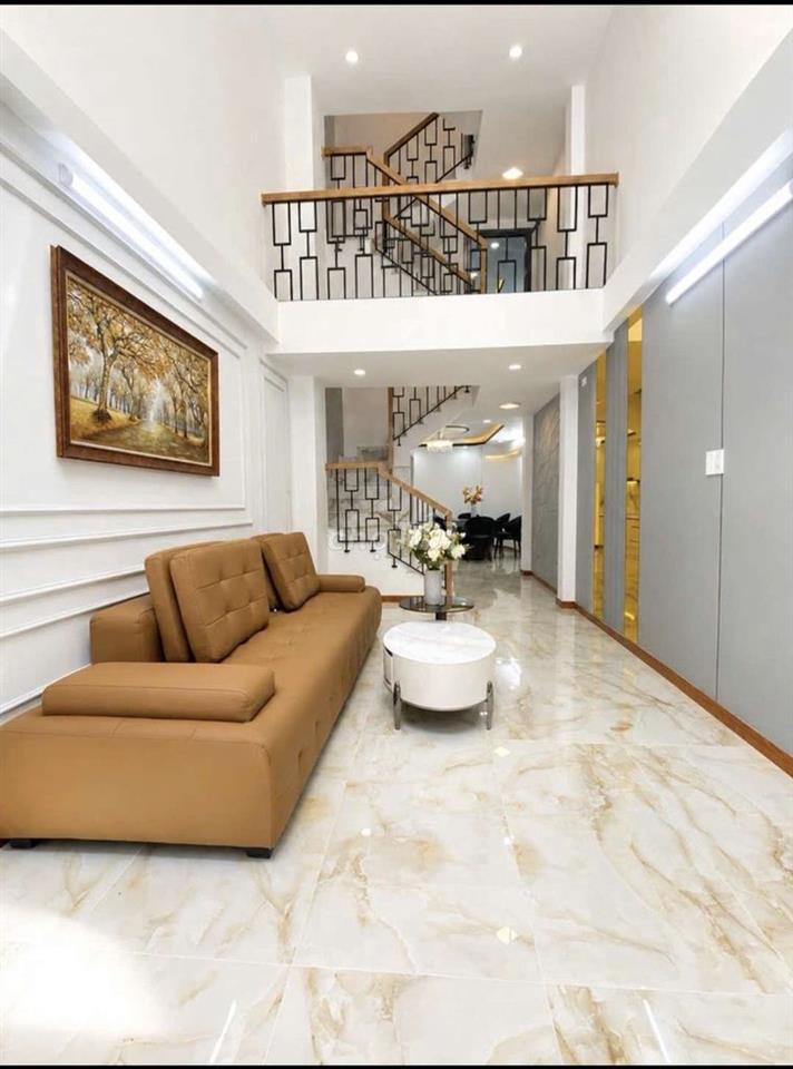 Bán nhà CMT8 41m2 ,hxh nhà mới vào ở ngay.